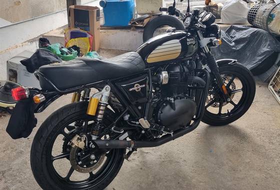 ROYAL ENFIELD INTERCEPTOR ROYAL ENFIELD INTERCEPTOR